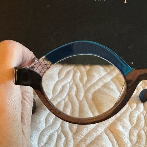 Anne et Valentin Blue and Brown and cross hatch handmade gorgeous frames - Picture 11 of 11